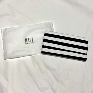 Out From The Kloth Black and White Slim Wallet. New with Cover.